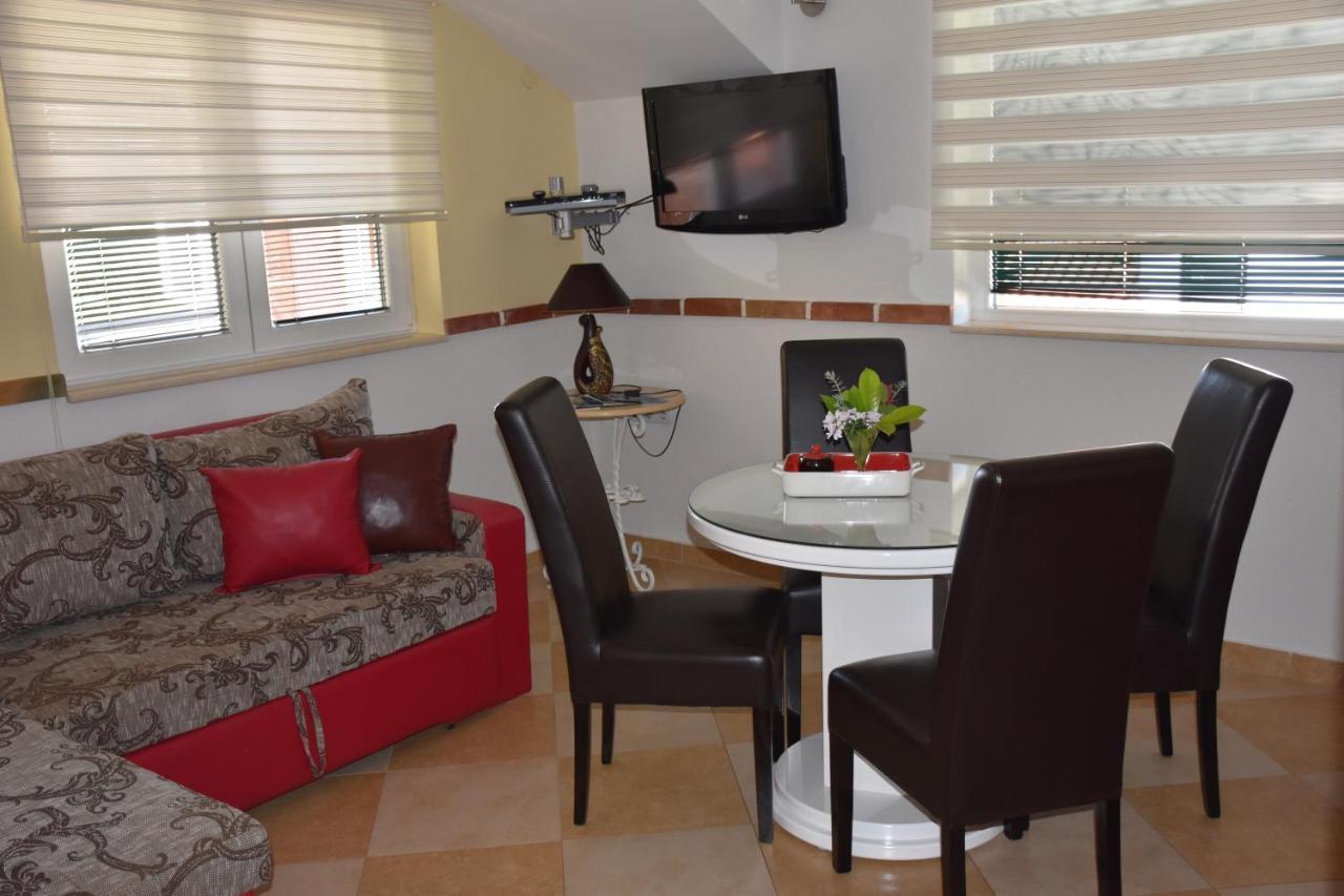Apartments Scepanovic ティヴァト エクステリア 写真